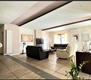 Villa in vendita a Guidonia Montecelio (Roma)