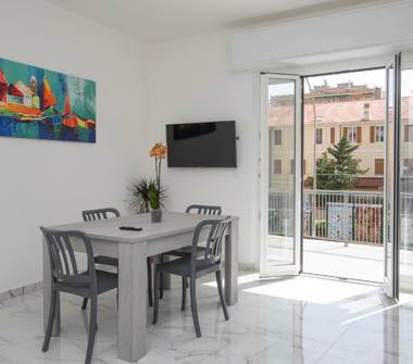 Affitto Appartamento Vacanze a Loano (Savona), Via Aurelia 214