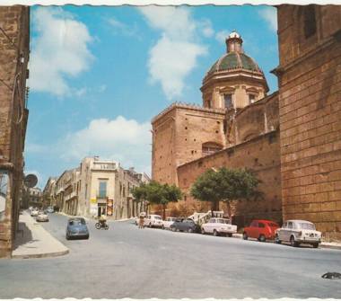 Casa indipendente in vendita a Castelvetrano (Trapani), Via Piave 56