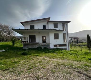 Villa in vendita a Limatola (Benevento)