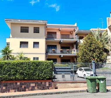 Quadrilocale in vendita a Sant'Agata Li Battiati (Catania), Via Giovanni Verga 22