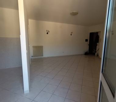 Quadrilocale in vendita a Orte, Frazione Orte Scalo, Strada Provinciale 150 91