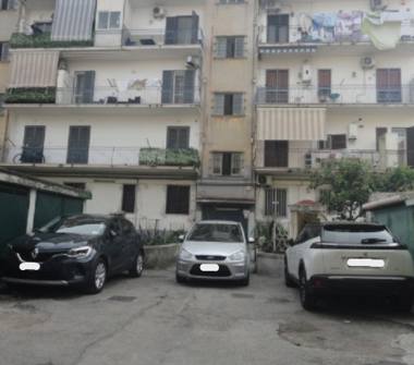 Quadrilocale in vendita a Napoli, Zona Barra