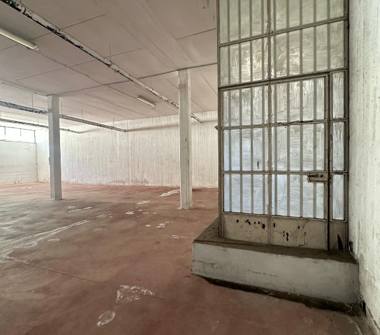 Magazzino in vendita a Ciampino (Roma), Via Fratelli Wright 90