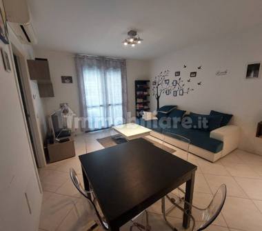 Bilocale in vendita a Roma, Zona Torrino, Via Alberto Giolitti 21