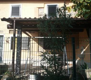 Casa indipendente in vendita a Montemarzino, Frazione Zebedassi