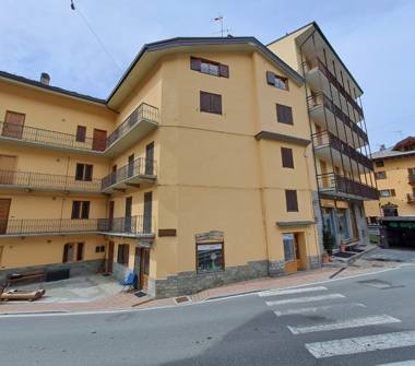 Trilocale in vendita a Brusson (Aosta), Rue Trois Villages 51