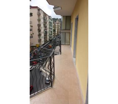 Affitto Stanza Singola a Napoli, Zona Fuorigrotta, via Giacomo Leopardi 160