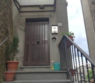 Casa indipendente in vendita a Orvieto, Frazione Sugano