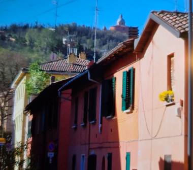 Trilocale in affitto a Bologna, Zona Costa Saragozza, Via dei Carrettieri 16