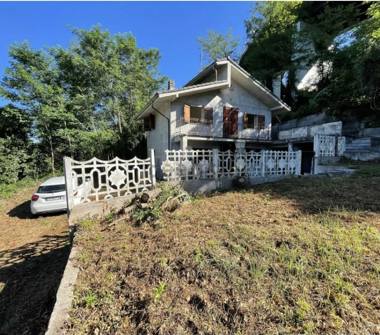 Casa indipendente in vendita a Montezemolo (Cuneo)