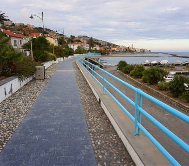 Affitto Appartamento Vacanze a Santo Stefano al Mare (Imperia), Via Portarossa 3