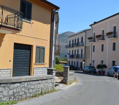 Casa indipendente in vendita a Rotonda (Potenza), Via Cesare Beccaria 23