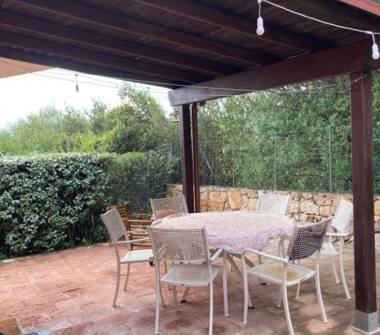 Trilocale in vendita a Arzachena (Sassari), Via Righi 11