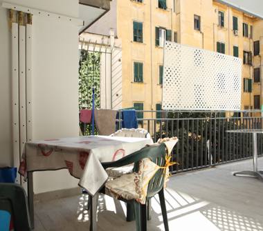 Affitto Stanza Singola a Napoli, Zona Fuorigrotta, Traversa Giulio Cesare 15