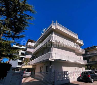 Affitto Appartamento Vacanze a Alba Adriatica (Teramo), Via Firenze 36