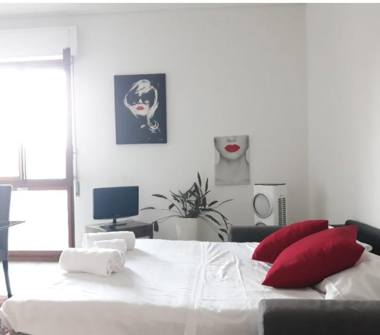 Affitto Stanza Singola a Catania, Zona Centro Storico, Via Teocrito 48