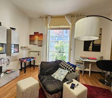 Quadrilocale in vendita a Savona, Frazione Centro città, Via Mignone 13 b