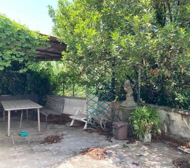 Appartamento in vendita a Carrara, Frazione Marina Di Carrara, Via Farini 60