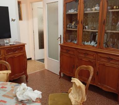 Trilocale in vendita a Genova, Zona Sestri Ponente, Via Alfredo Catalani 5