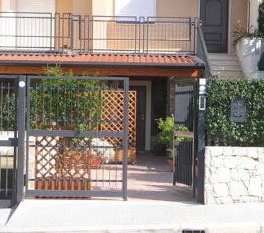 Casa indipendente in vendita a Altamura (Bari), Via Berlino 41