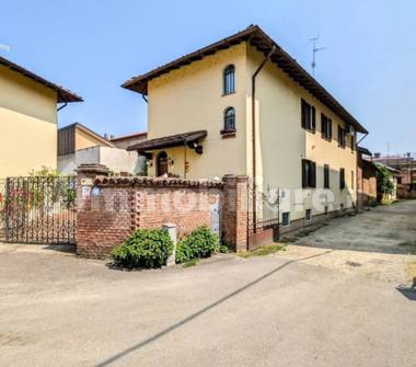 Trilocale in vendita a Gambolò (Pavia)