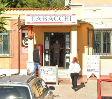 Tabaccheria in vendita a Aprilia, Frazione Camilleri, Via Vallelata 3