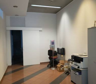 Negozio in affitto a Cantù (Como), Largo Adua 11