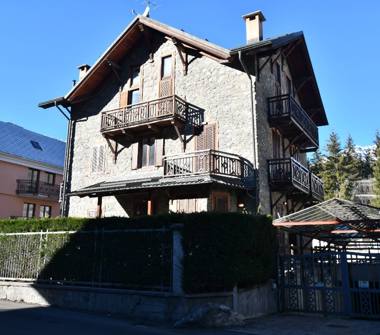 Quadrilocale in vendita a Bardonecchia (Torino), Viale della Vittoria 10