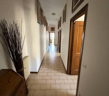 Quadrilocale in vendita a Sinalunga (Siena), Via Molinara 4