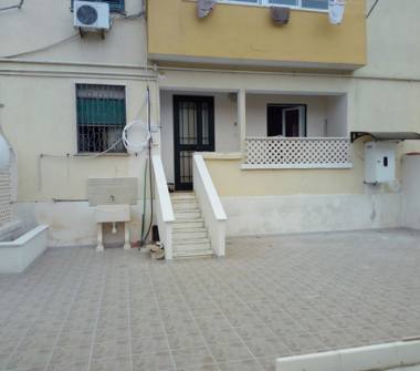 Porzione di casa in affitto a Brindisi, Frazione Centro città, Piazza Niccolò Tommaseo 4