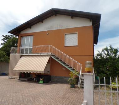 Trilocale in vendita a Brebbia, Frazione Brebbia Superiore, Via Motta Pivione 0