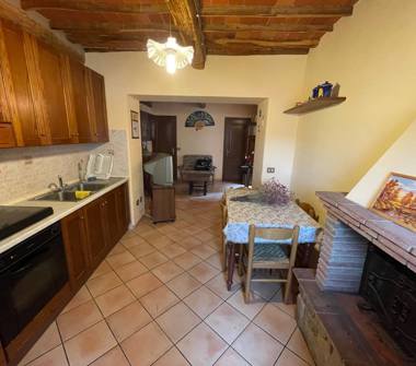 Quadrilocale in vendita a Pescia, Frazione San Quirico, Ruga Lunga 44