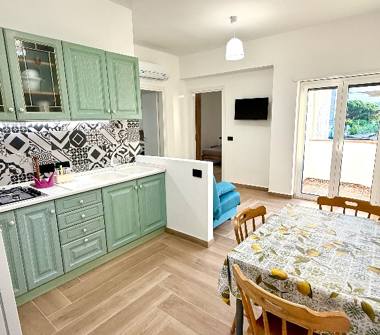 Affitto Appartamento Vacanze a Villafranca Tirrena (Messina), Via Calamaro 75