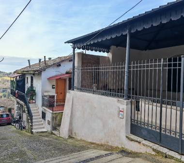 Bilocale in vendita a Poggio Mirteto, Frazione Poggio Mirteto Scalo, Via del Lavatore 6