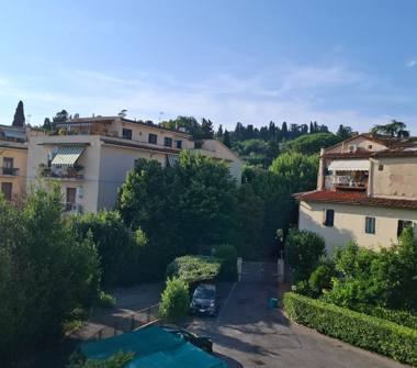 Trilocale in vendita a Firenze, Zona Coverciano