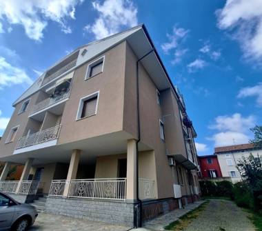 Appartamento in vendita a Nizza Monferrato (Asti), Via C. Battisti 81