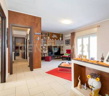 Trilocale in vendita a Catania, Zona San Giovanni Galermo, Via della Sibilla 29