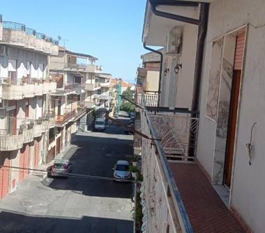 Quadrilocale in vendita a Adrano (Catania), Via Sigmund Freud 8