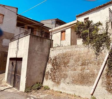 Casa indipendente in vendita a Ardore (Reggio Calabria), Via Valle 5