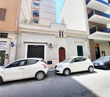 Casa indipendente in vendita a Monopoli (Bari), Via Vittorio Veneto 16