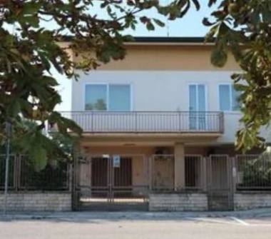 Casa indipendente in vendita a Legnago (Verona), via Virgilio Celeri 11