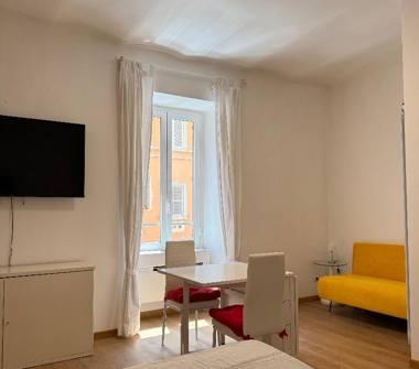 Bilocale in affitto a Roma, Zona Romanina, Via dei Latini 76