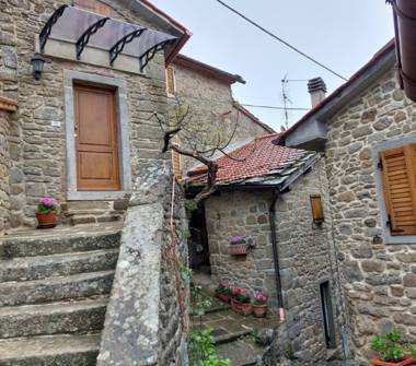 Casa indipendente in vendita a Poppi, Frazione Quota