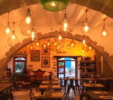 Ristorante in vendita a Sant'Antioco (Sud Sardegna), Via Regina Margherita 162