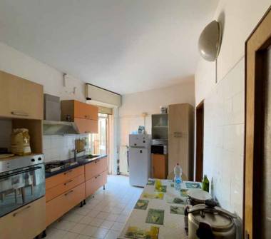 Quadrilocale in vendita a Ferrara, Zona Entro Mura, Via Darsena 148