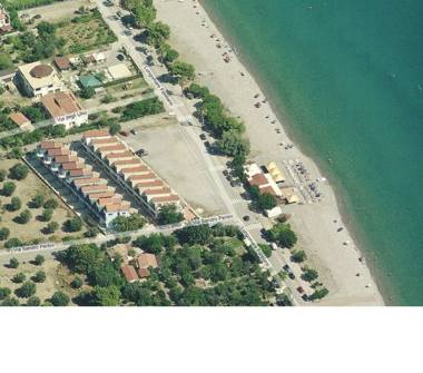 Villetta a schiera in vendita a Montegiordano, Frazione Montegiordano Marina
