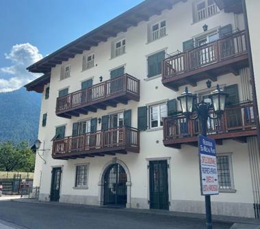 Trilocale in vendita a Dimaro Folgarida (Trento), Via Bresadola 7