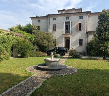 Villa in vendita a Gottolengo (Brescia), Via Guglielmo Marconi 87