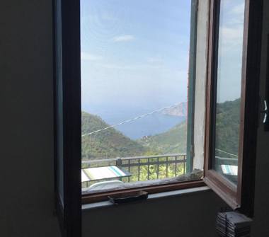 Casa indipendente in vendita a Vernazza, Frazione Santuario Di San Bernardino, Località Uliveto 1